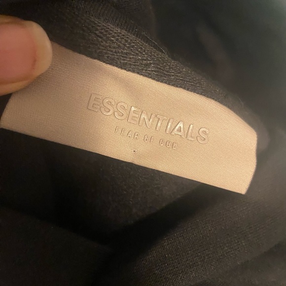 Fear of God black essentials hoodie - Picture 3 of 4
